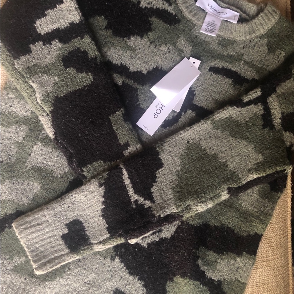 - Workshop Republic sweater. NEW